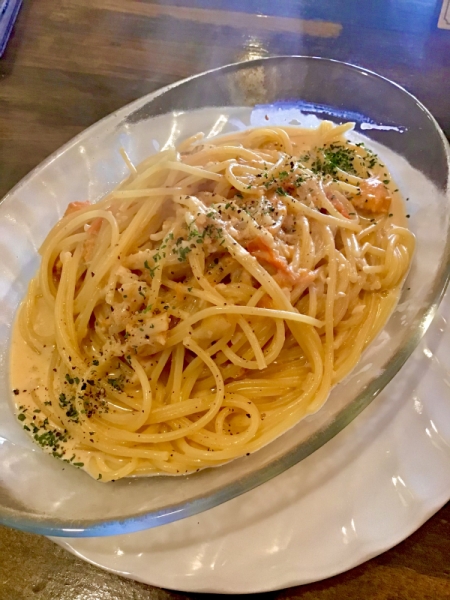 帆立貝とトマトのクリームパスタ
