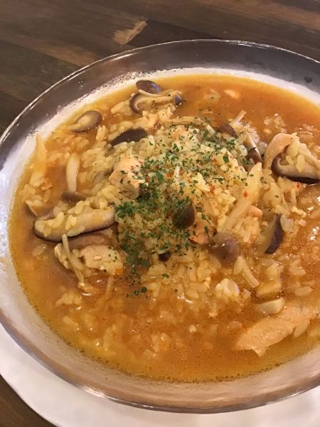 秋鮭とキノコのスペイン風リゾット カルドソ