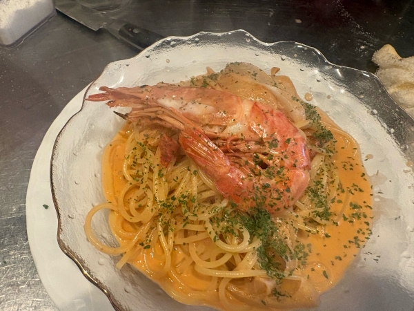 赤海老のトマトクリームパスタ