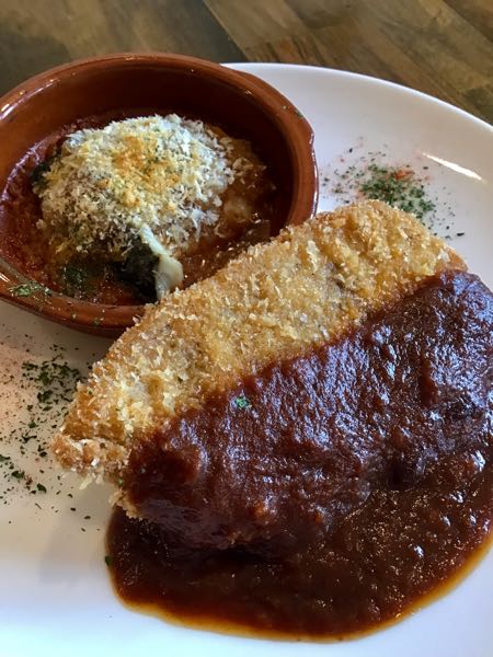 カツレツ赤ワインソース　鯖のオーブン焼き